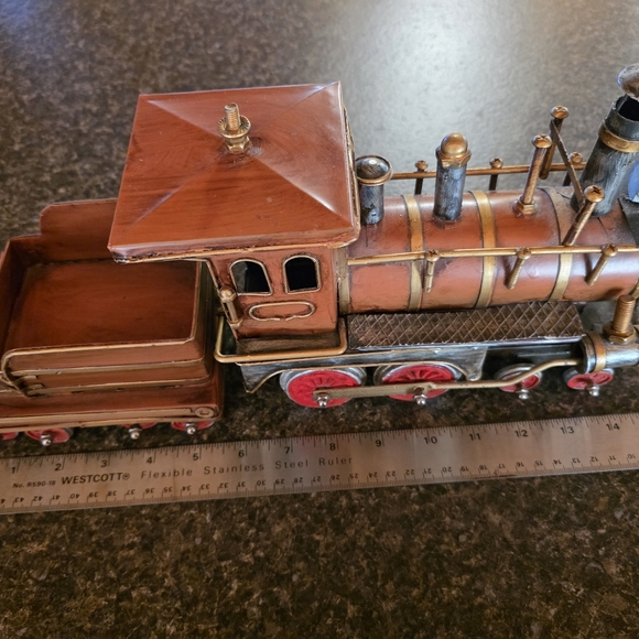 Vintage Decorative Tin Train Reproduction. - Picture 5 of 5